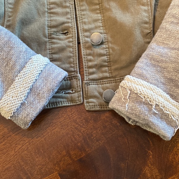 Cropped jacket - Picture 3 of 4